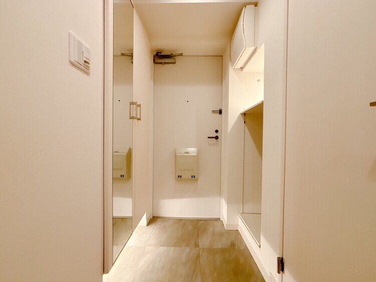 玄関 シューズボックスを完備した玄関です。