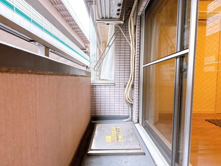 バルコニー 暮らしの中で、光と風を演出してくれるバルコニー。