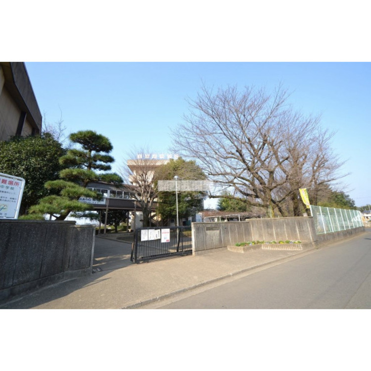 周辺 上藤沢中学校(約1300m)