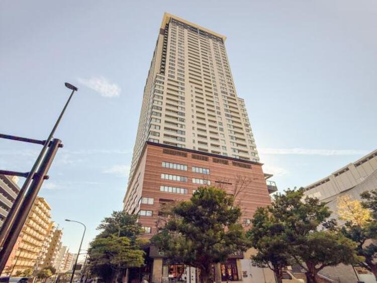 外観 豊かな居住性とクオリティが見事に調和した住空間は住まうことの喜びを感じさせてくれます。