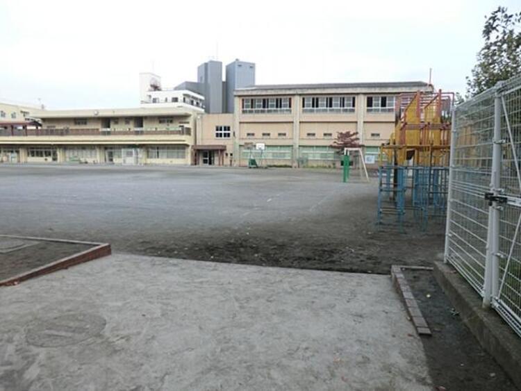 周辺 横浜市立豊岡小学校　360ｍ