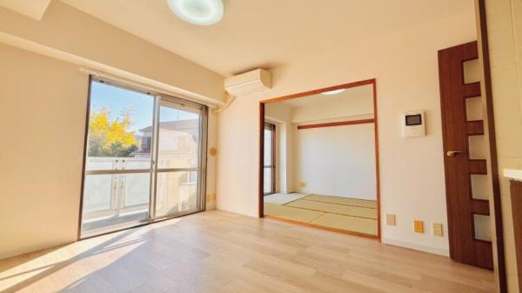 居間 ダイニング