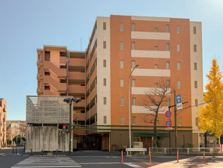 外観 複数路線利用可「菊名」駅徒歩12分　「新横浜」駅徒歩13分　生活に便利な快適住宅です。