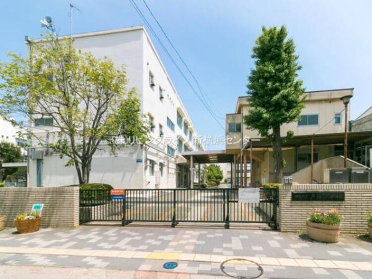 周辺 横浜市立戸塚小学校　1200ｍ