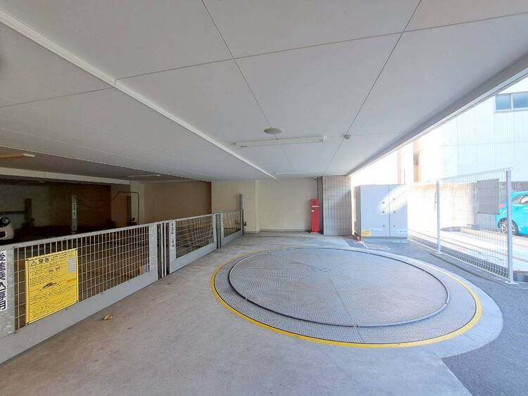 その他 駐車スペースが嬉しいですね。※空き状況は都度ご確認下さい。