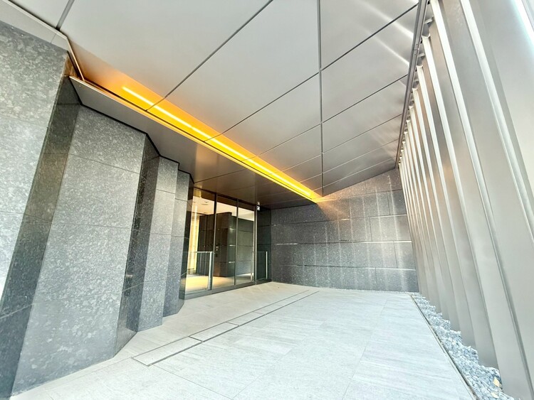 その他 上質感漂う玄関アプローチです。