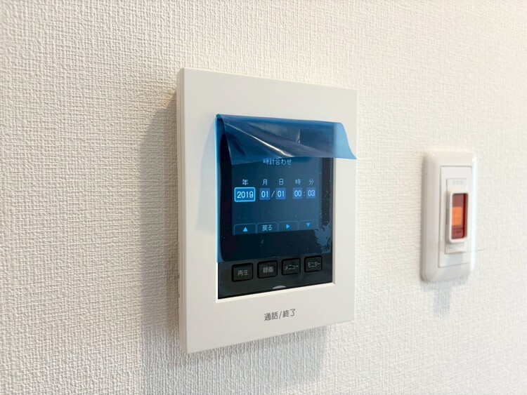 その他 誰が来てもわかる様にモニター付きインターホンを設置。