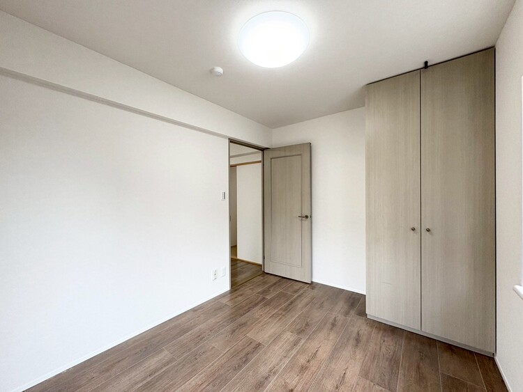 その他 清かで艶やかな時間をもたらしてくれる室内です。