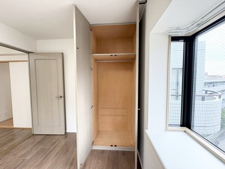 その他 収納スペースが付いていて、お部屋を広く使っていただけます。