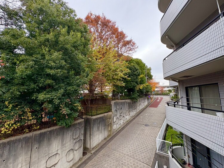 その他 眺望や窓からの景色が良いと、家で過ごす時間も快適です。