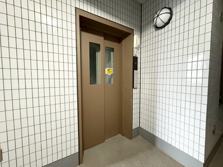 その他 エレベーター完備のため荷物が多くなっても安心。