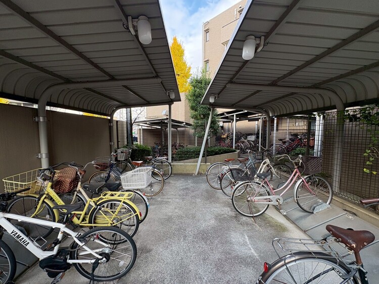 その他 駐輪場も綺麗に整頓されています。※空き状況は都度ご確認下さい。