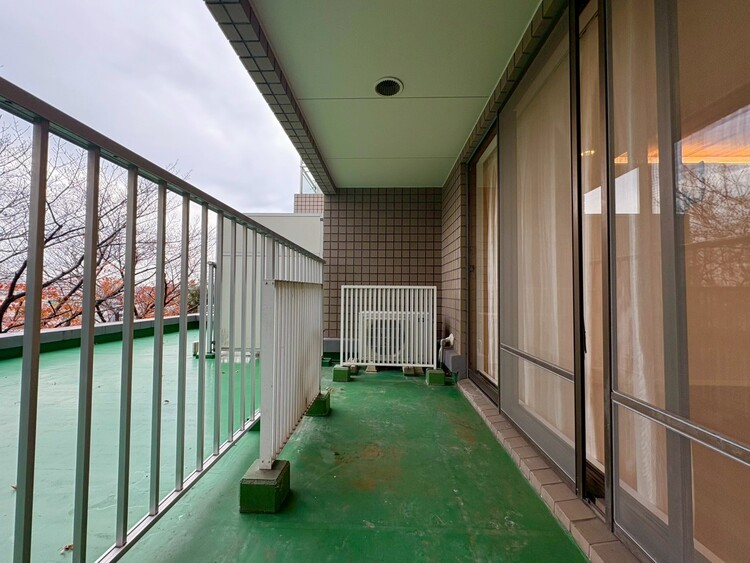 その他 朝の澄んだ空気や、夕方に吹く清々しい風を感じられるバルコニー。