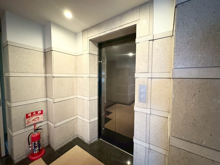 その他 エレベーター完備のため荷物が多くなっても安心。