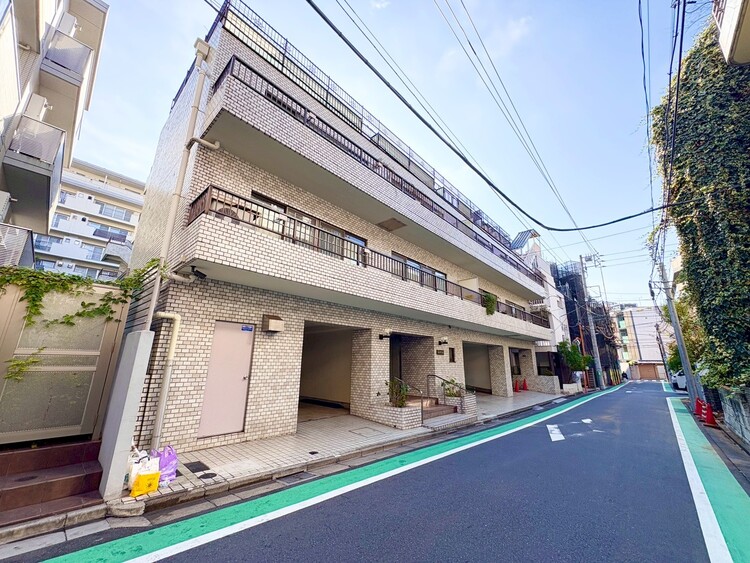 その他 飽きのこないシンプルモダンな外観です。