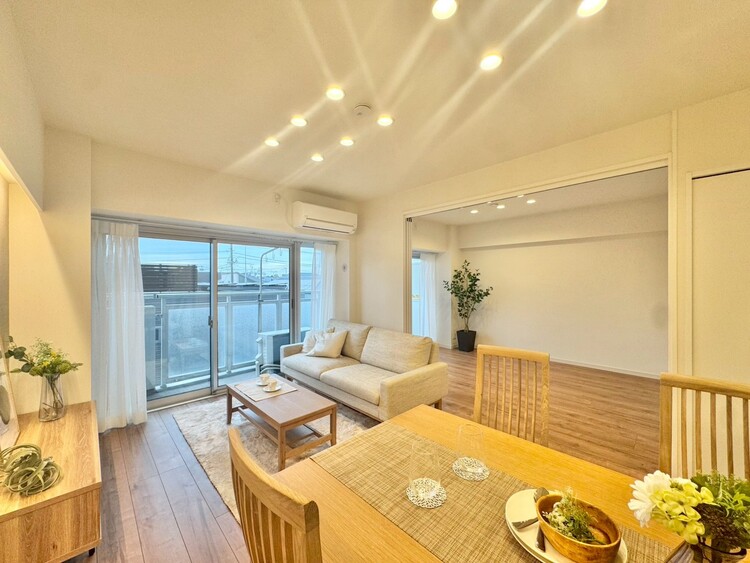 その他 伸びやかな空間のなかで、ゆったりとしたひとときを過ごせます。