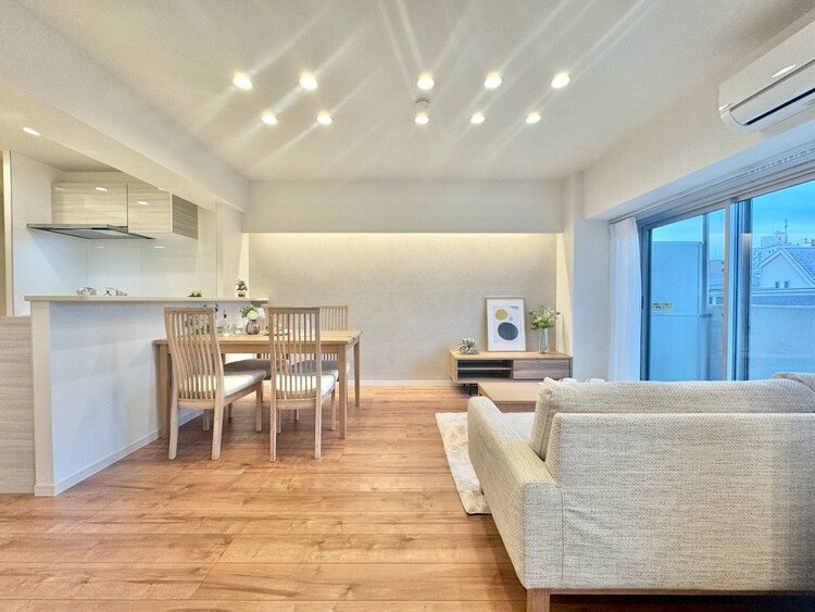 その他 シンプルな内装と偏り過ぎないデザインで統一しました。