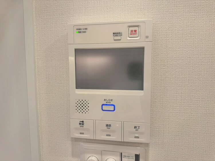 その他 誰が来てもわかる様にモニター付きインターホンを設置。