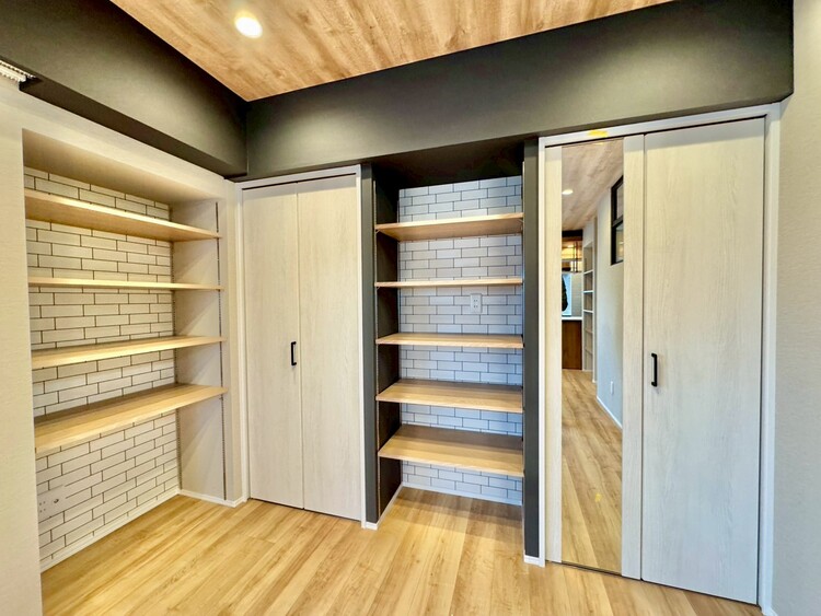 その他 家電やスーツケース、ストック品など何でも片付く嬉しい空間です。