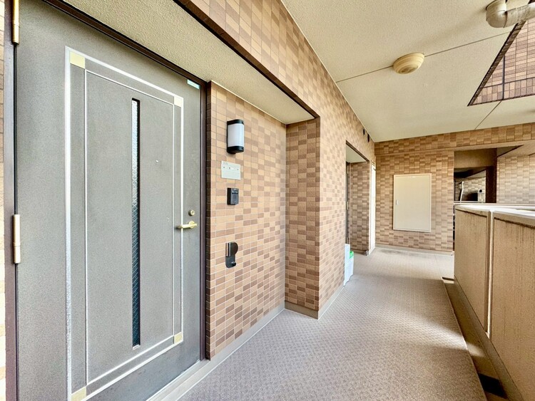 その他 清潔感のある落ち着いた雰囲気の玄関です。