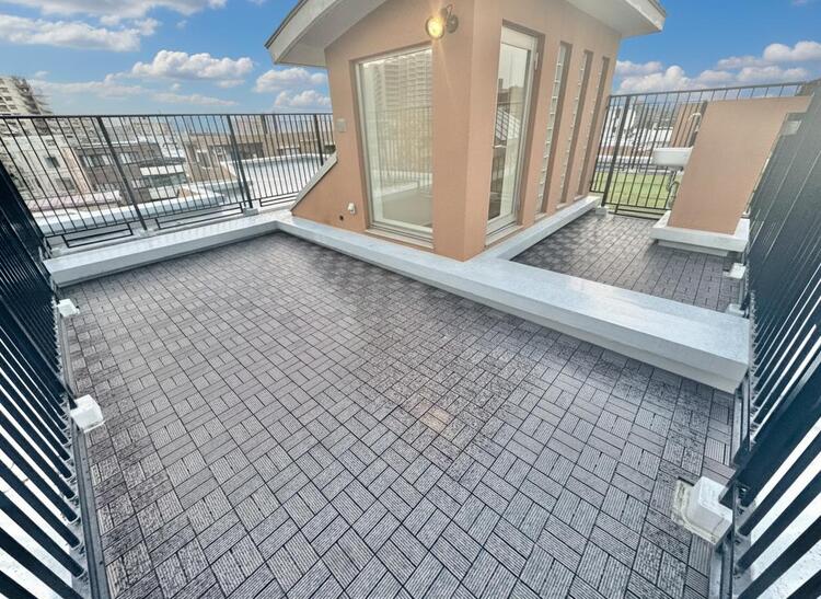 その他 朝の澄んだ空気や、夕方に吹く清々しい風を感じられるバルコニー。