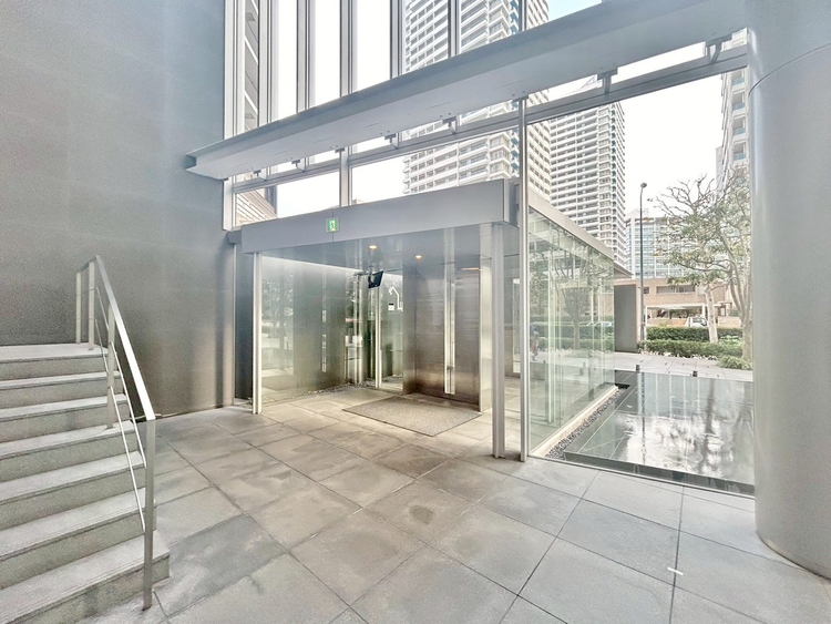 その他 館内は静寂な中が保たれており、管理が行き届いている印象を受けました。