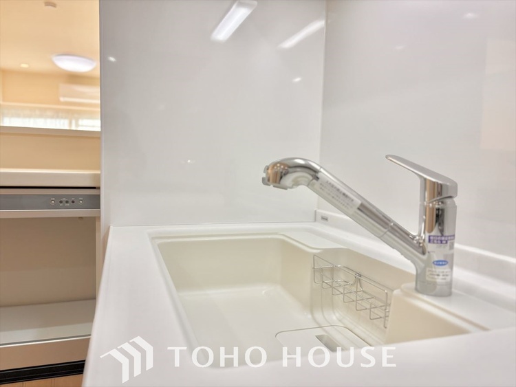 キッチン 【Kitchen】安心してお料理に取り組んでいただけます。会話だって自然とはずむはず。