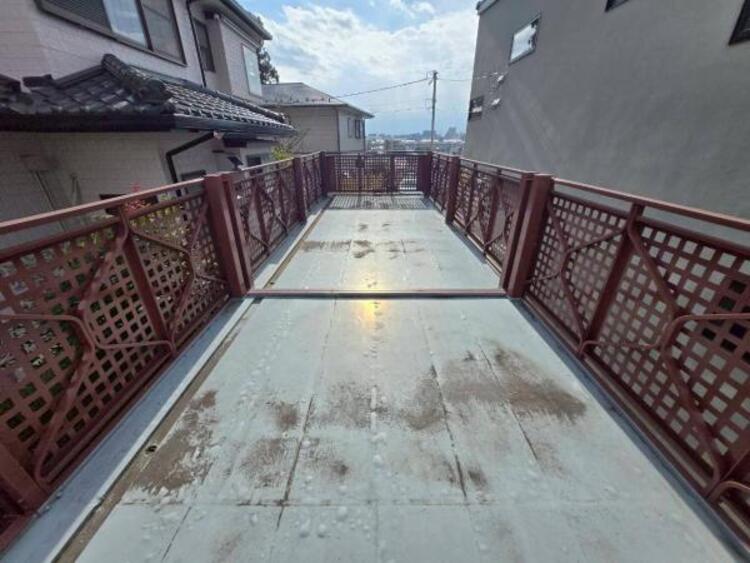 洗面 三面鏡付きの洗髪洗面化粧台です