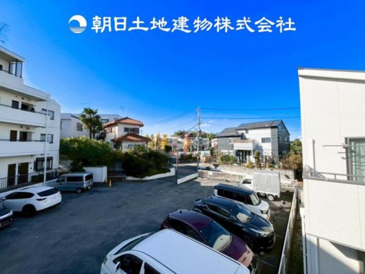 その他 【眺望】温かい太陽を感じる事ができるのは、目の前に遮るものが無いから。彼方に広がる風景が絵画のように広がります。