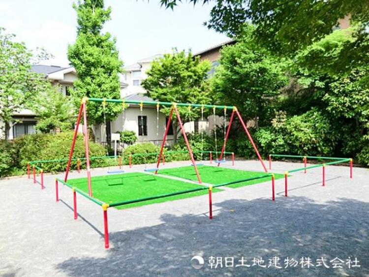 周辺 綱島西一丁目公園560ｍ