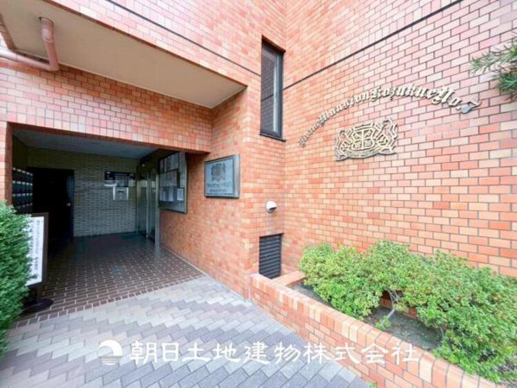 エントランス 【エントランス】