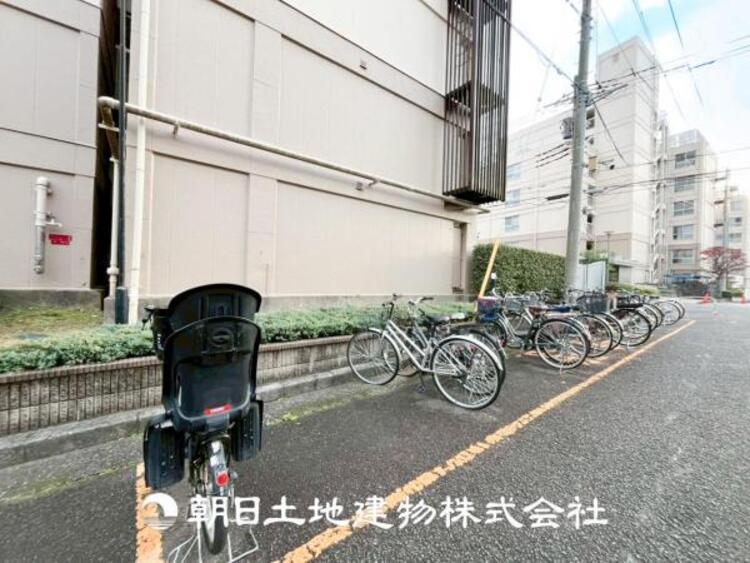 その他 敷地内駐車スペース。日々の暮らしにも大切なスペースです。