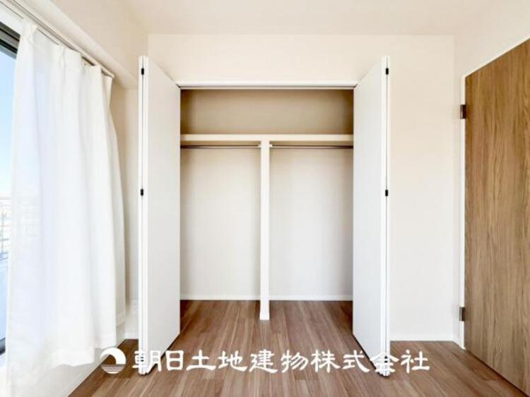 収納 【収納】部屋ごとに設けた収納は住みやすさへのこだわりがあります。シンプルで使いやすい収納スペース。