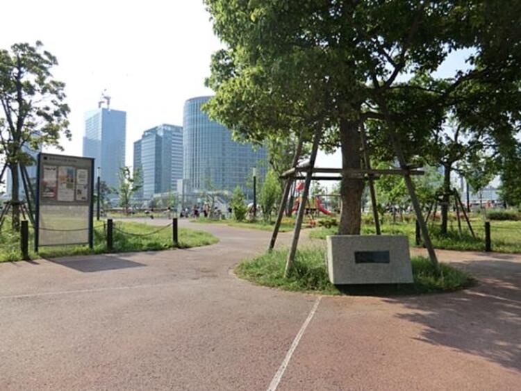 周辺 高島中央公園まで約350m