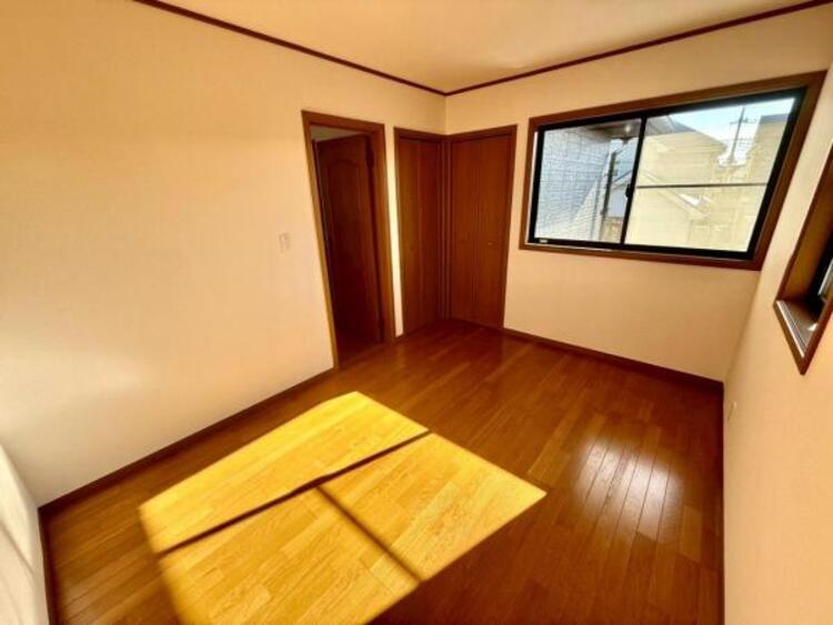 内装 2面採光の明るく風通しの良いお部屋です！