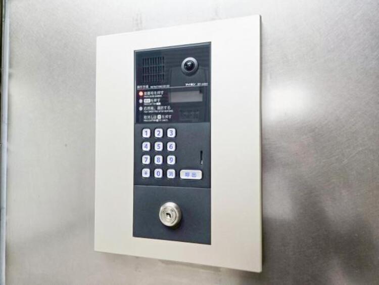 設備 【オートロック】マンション敷地内はオートロック付きで安心のセキュリティ。