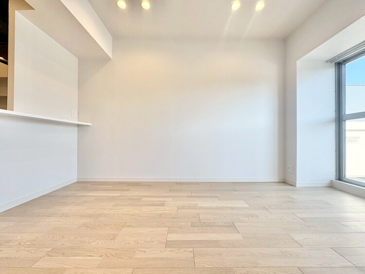 居間 居心地の良い空気感は、暮らしのステージを彩り、心からのやすらぎと満足感を与えてくれます。