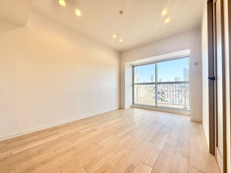 居間 豊かな居住性と、安心感を満たすクオリティが見事に調和した住空間。