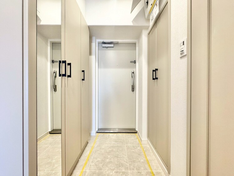 玄関 シューズボックスを完備した玄関です。