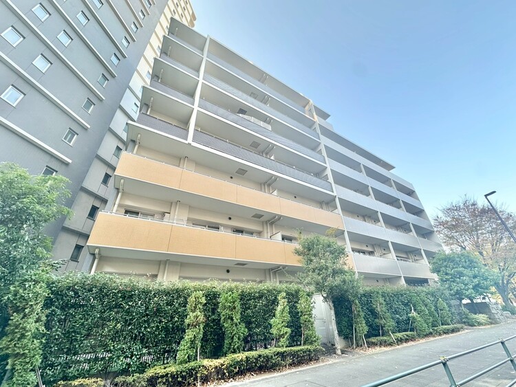 外観 現地に足をお運びいただいた際には、周辺散策などをお勧めいたします。