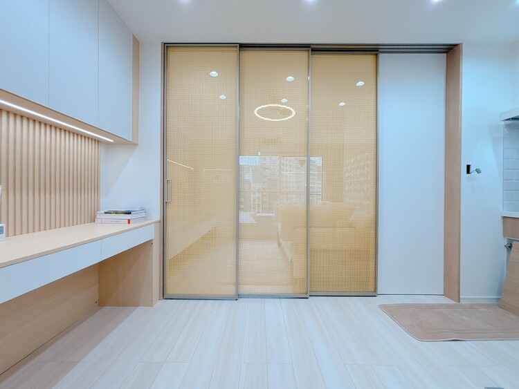 居間 居心地の良い空気感は、暮らしのステージを彩り、心からのやすらぎと満足感を与えてくれます。