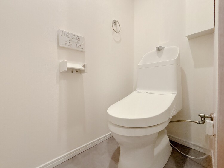 トイレ 暮らしの中のさりげないひとときの快適さにも、こだわりを、持って設備を配しております。