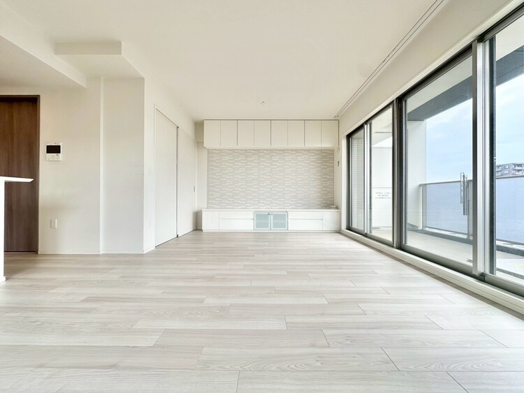 居間 豊かな居住性と、安心感を満たすクオリティが見事に調和した住空間。