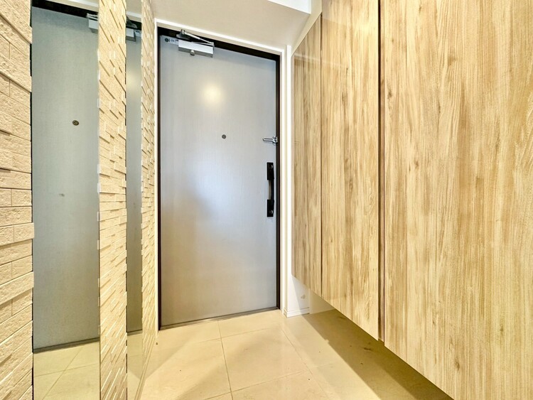 玄関 シューズボックスを完備した玄関です。