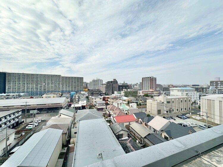 バルコニー 頬をなでる、優しい風を感じることが出来ます。