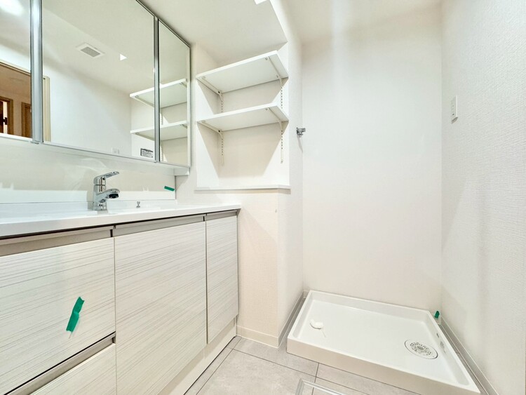 洗面 清潔感と心地よさを重視した、上質感漂うパウダールーム。