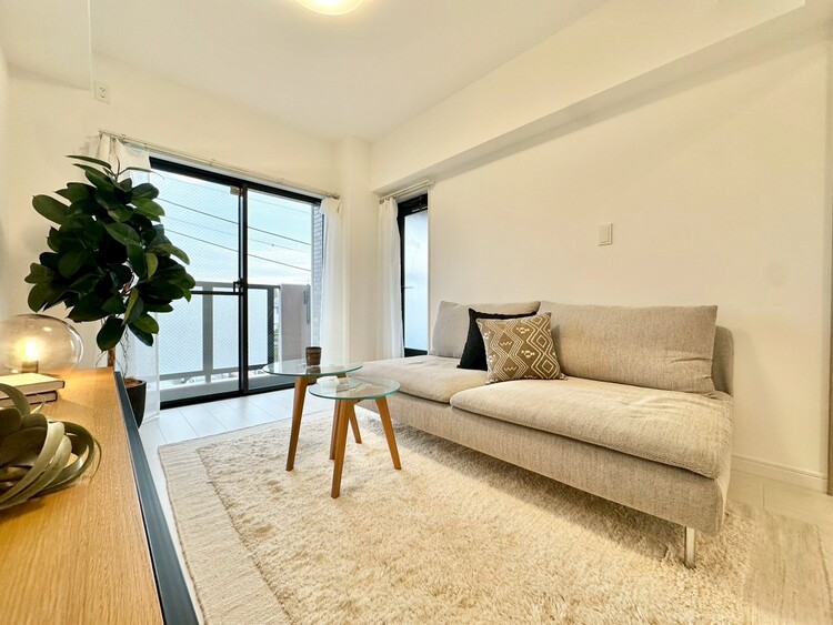 寝室 ベッドも十分に設置するスペースがあります。