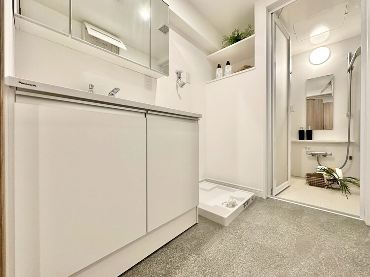 洗面 清潔感と心地よさを重視した、上質感漂うパウダールーム。