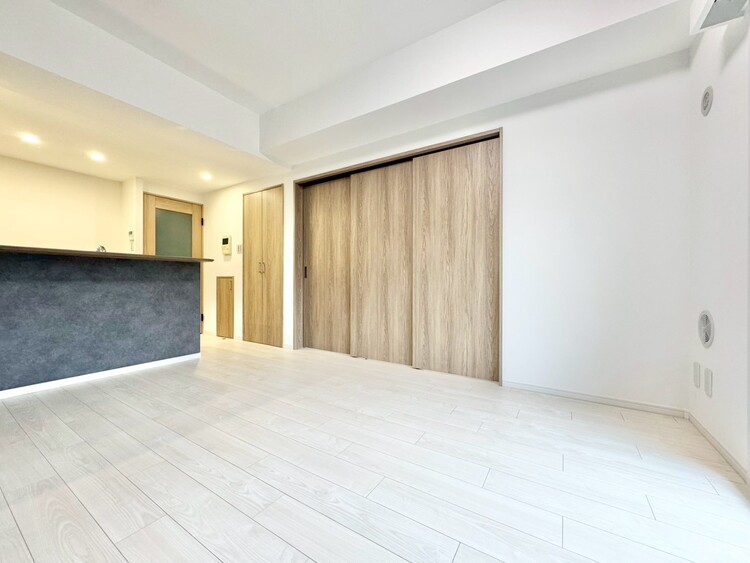 居間 快適に過ごす毎日を求めて、暮らしの中でご自身の「マイホーム」に創り上げてください。