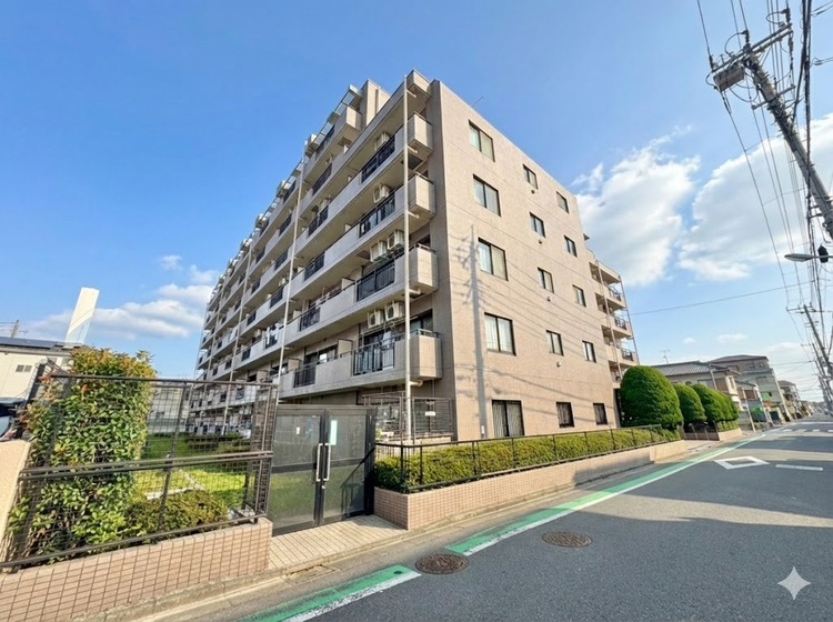 外観 資料には掲載していない情報が、現地にはたくさんあります。是非一度、現地をご確認ください。